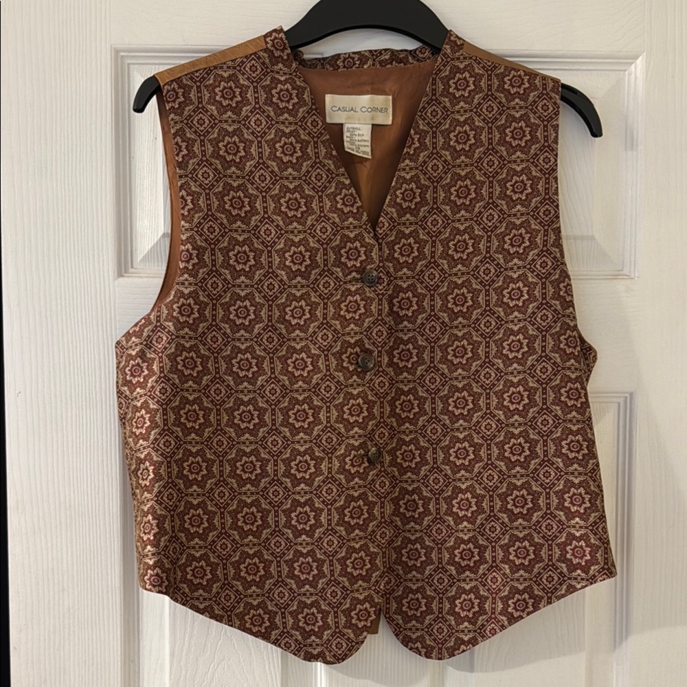 Casual Corner Geometric Brown Vest
